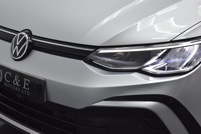 Volkswagen Golf eTSI MHEV R-Line - U6032