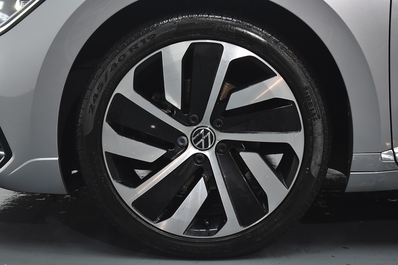 Volkswagen Arteon TSI R-Line - U6035