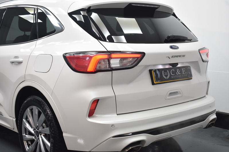 Ford Kuga Duratec Vignale - U6040