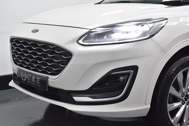 Ford Kuga Duratec Vignale - U6040