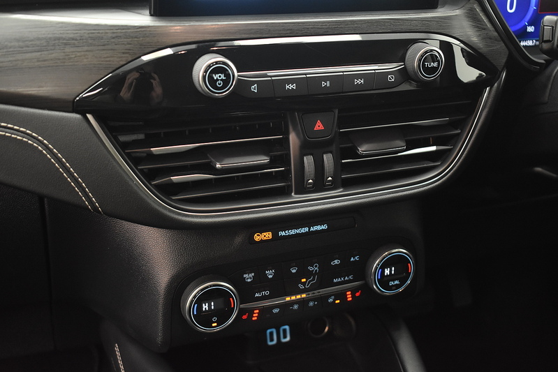 Ford Kuga Duratec Vignale - U6040