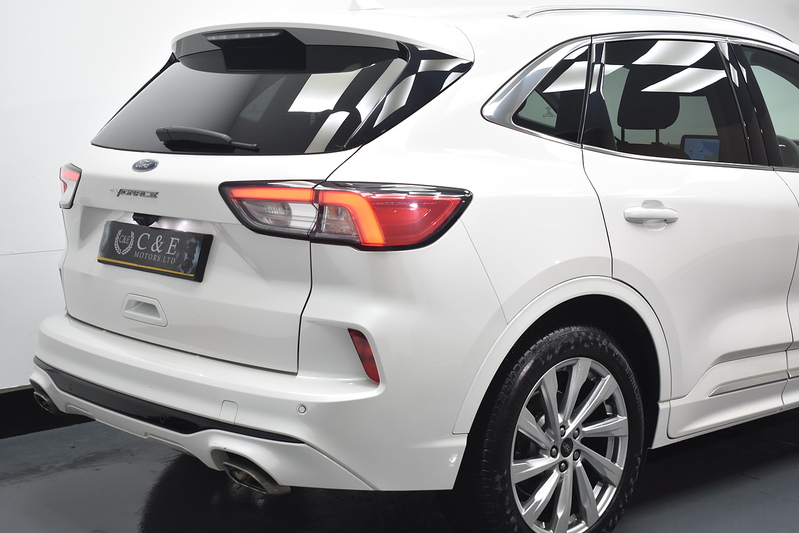 Ford Kuga Duratec Vignale - U6040