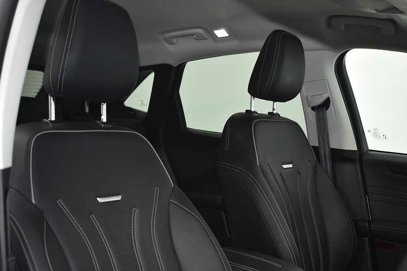 Ford Kuga Duratec Vignale - U6040