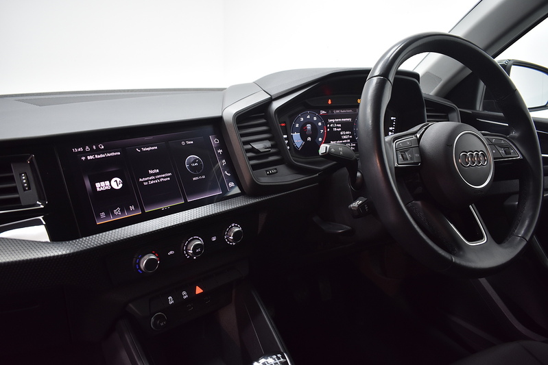 Audi A1 TFSI Technik - U6041