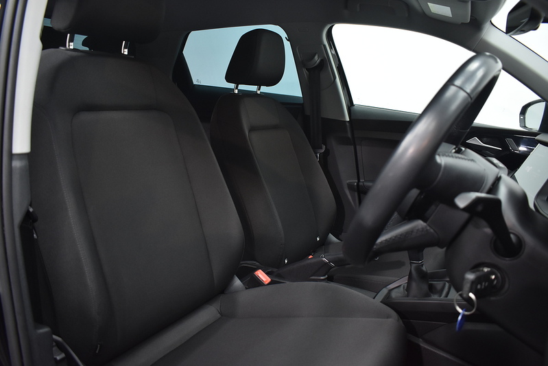 Audi A1 TFSI Technik - U6041