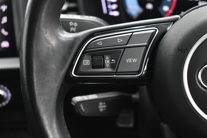 Audi A1 TFSI Technik - U6041