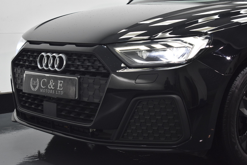 Audi A1 TFSI Technik - U6041