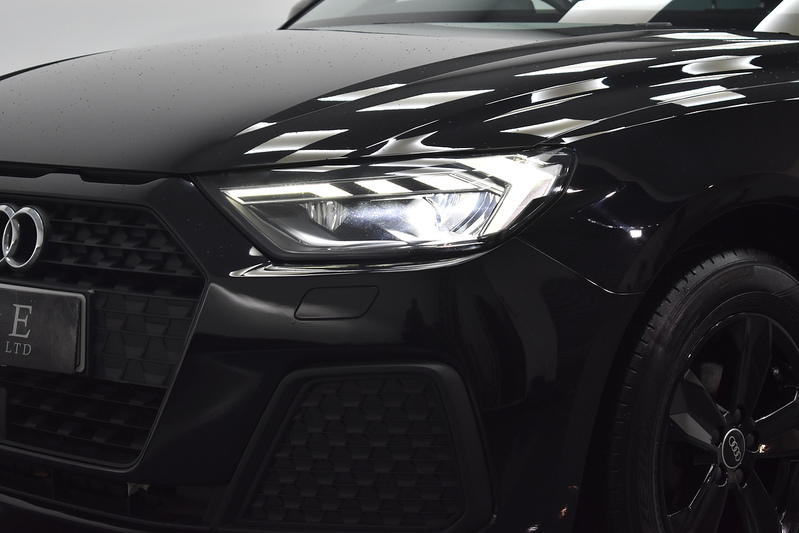 Audi A1 TFSI Technik - U6041