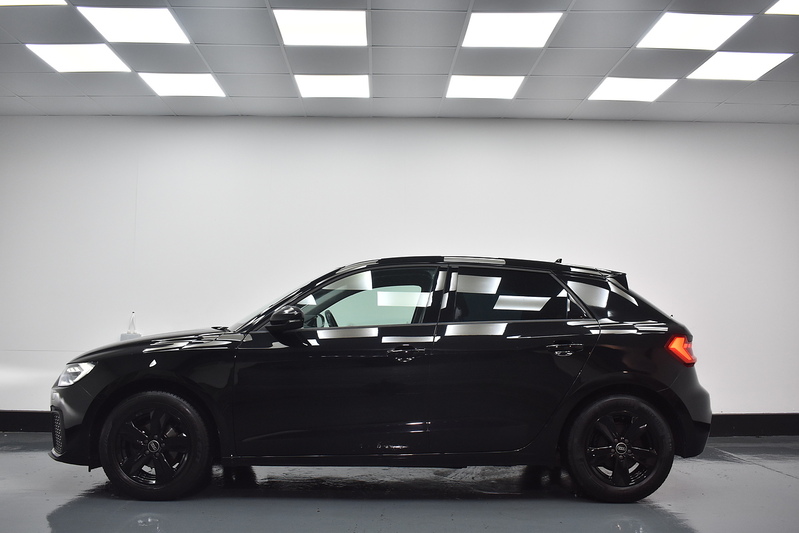 Audi A1 TFSI Technik - U6041