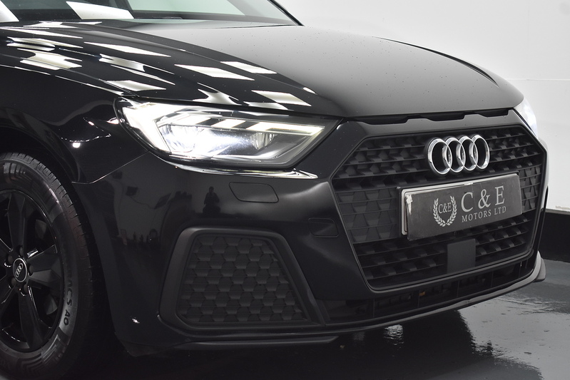 Audi A1 TFSI Technik - U6041