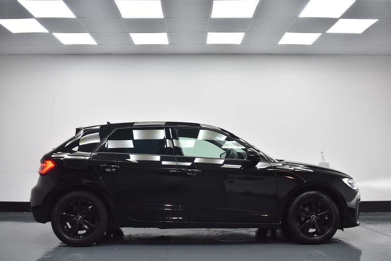 Audi A1 TFSI Technik - U6041