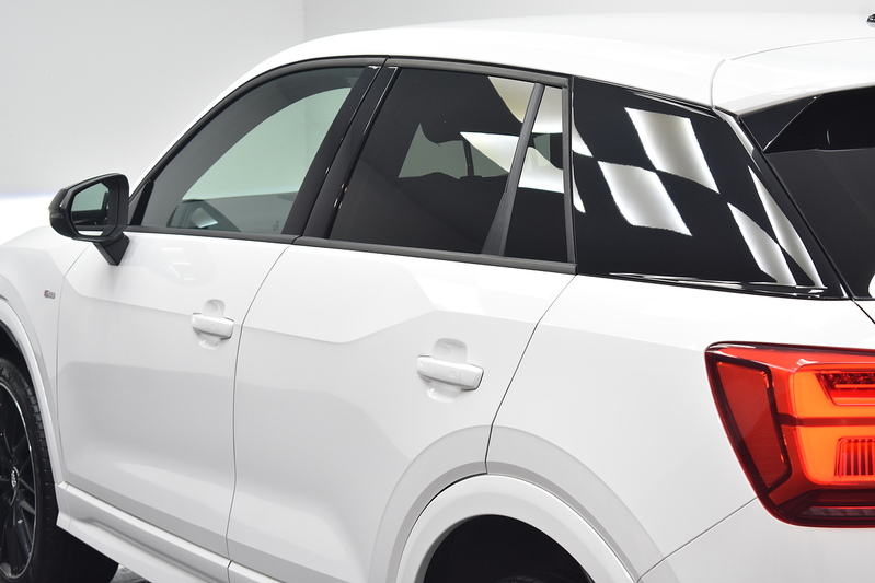 Audi Q2 TFSI CoD Black Edition - U6043