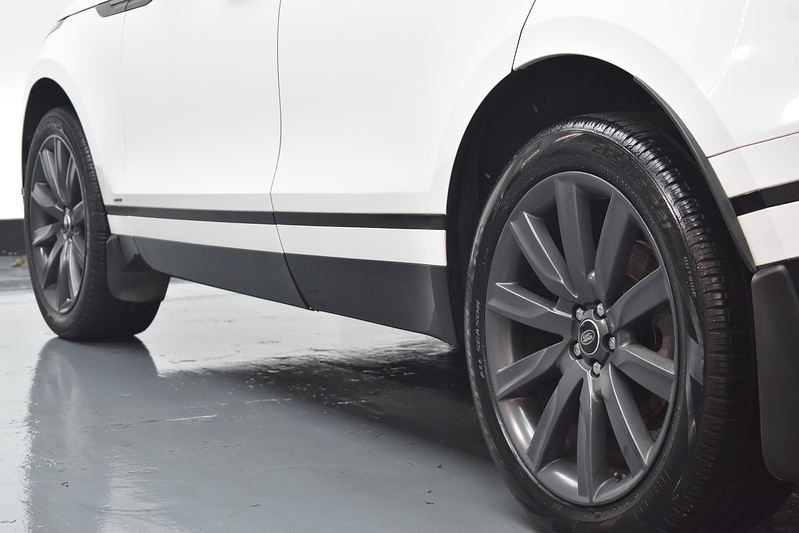 Land Rover Range Rover Velar D180 R-Dynamic HSE - U6046