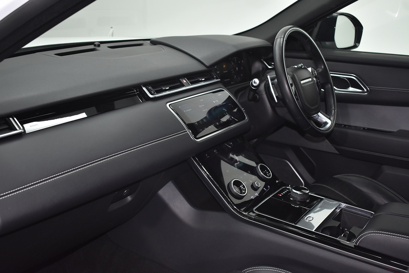 Land Rover Range Rover Velar D180 R-Dynamic HSE - U6046