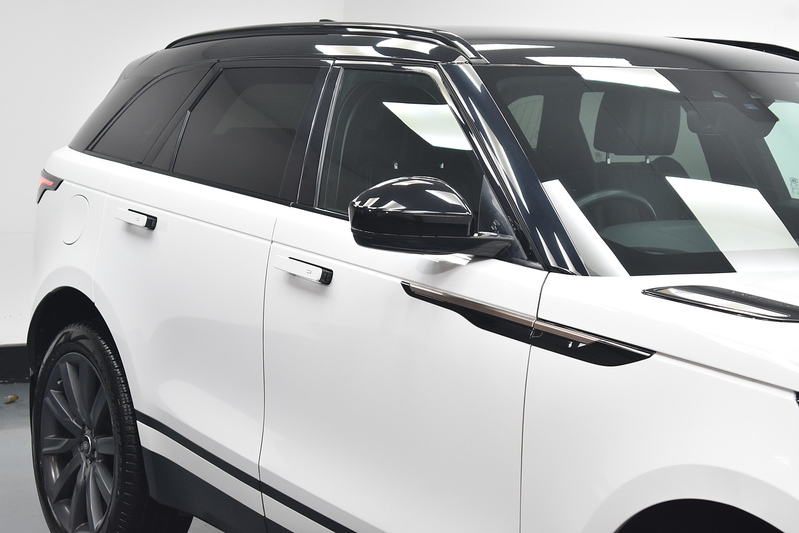 Land Rover Range Rover Velar D180 R-Dynamic HSE - U6046