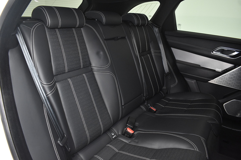 Land Rover Range Rover Velar D180 R-Dynamic HSE - U6046