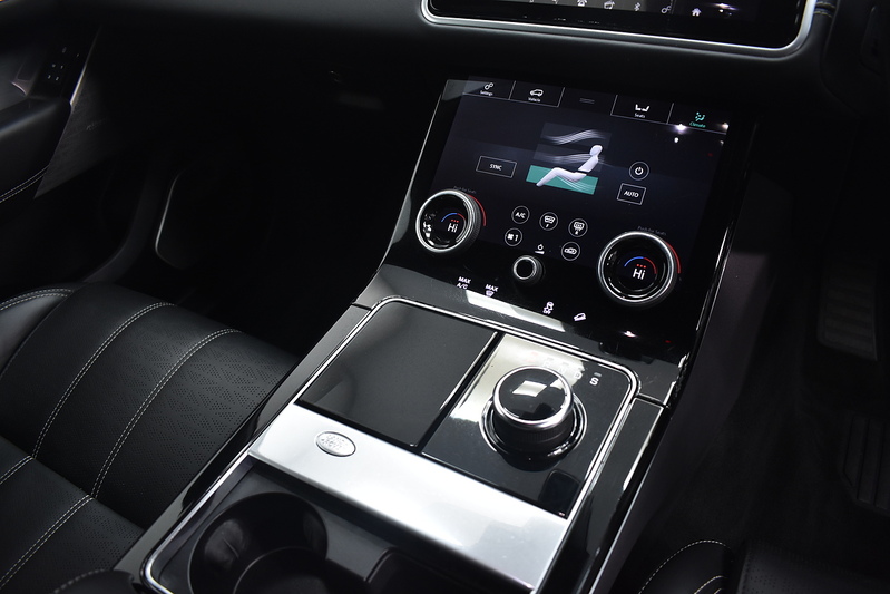 Land Rover Range Rover Velar D180 R-Dynamic HSE - U6046