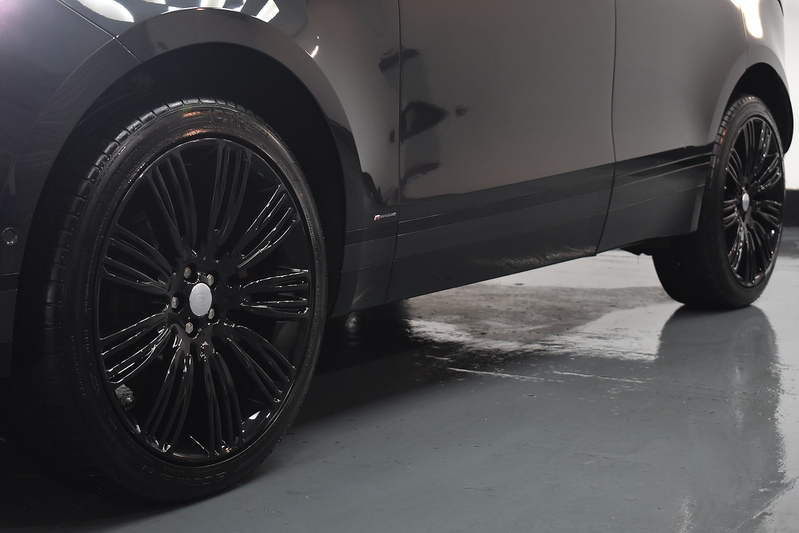 Land Rover Range Rover Velar D240 R-Dynamic HSE - U6048