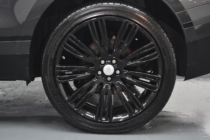 Land Rover Range Rover Velar D240 R-Dynamic HSE - U6048