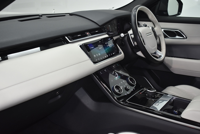 Land Rover Range Rover Velar D240 R-Dynamic HSE - U6048