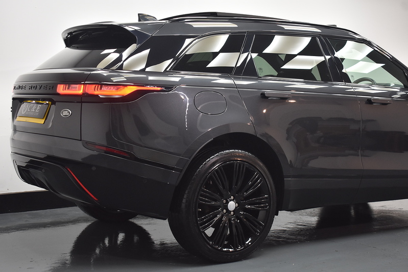 Land Rover Range Rover Velar D240 R-Dynamic HSE - U6048