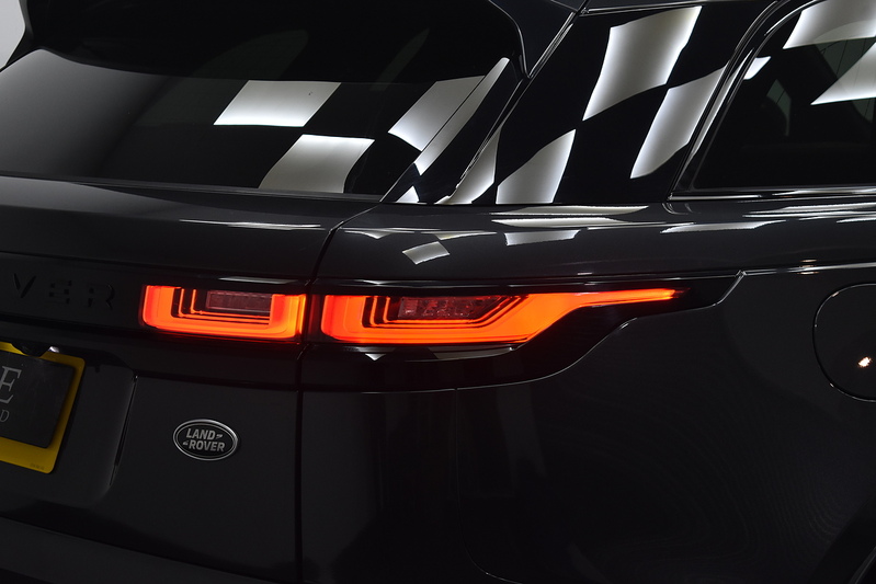 Land Rover Range Rover Velar D240 R-Dynamic HSE - U6048