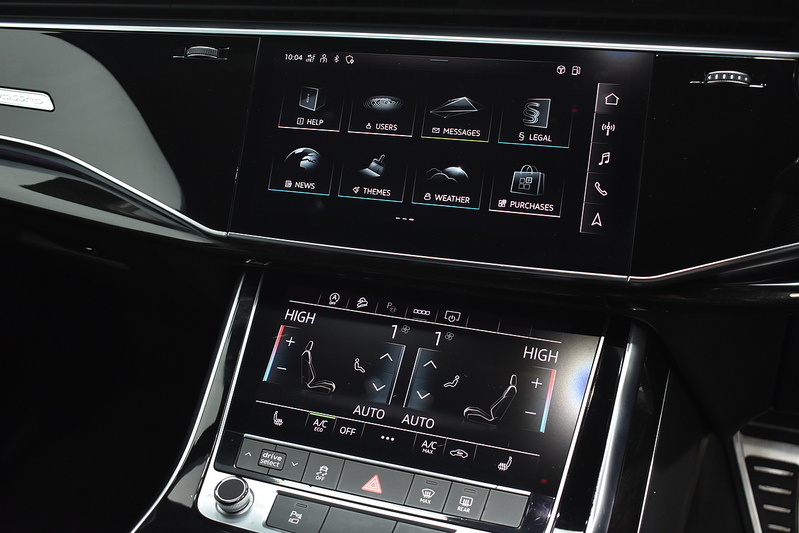 Audi Q7 TFSI V6 Black Edition - U6050