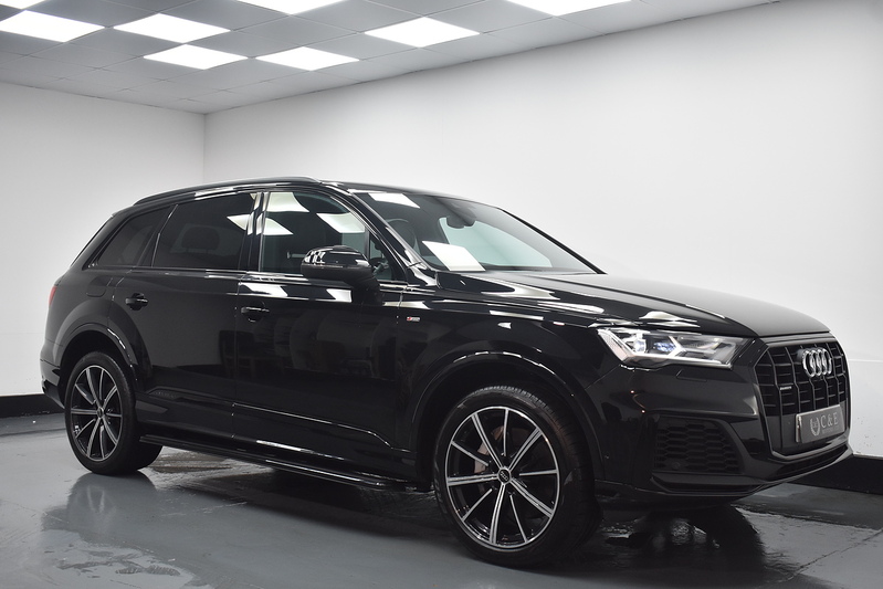 Audi Q7 TFSI V6 Black Edition - U6050