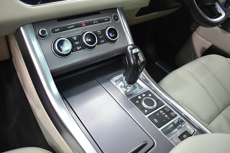 Land Rover Range Rover Sport SD V6 HSE - U6051