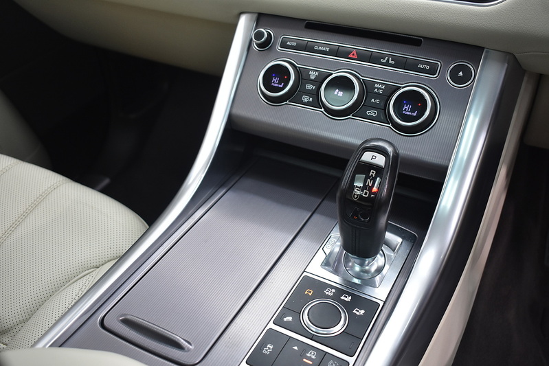 Land Rover Range Rover Sport SD V6 HSE - U6051