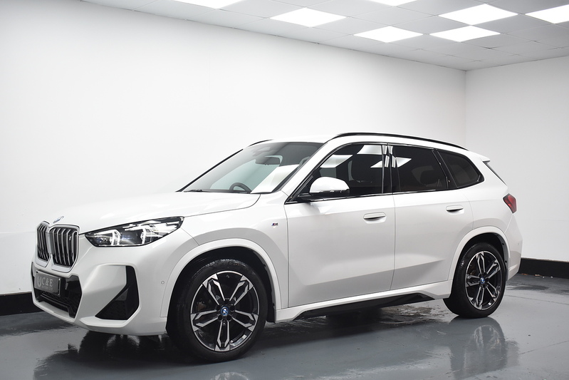 BMW iX1 30 M Sport - U6052