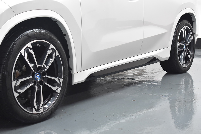 BMW iX1 30 M Sport - U6052