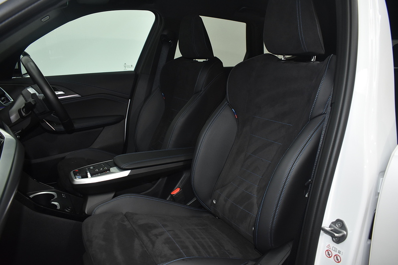 BMW iX1 30 M Sport - U6052