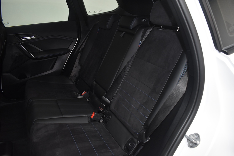 BMW iX1 30 M Sport - U6052