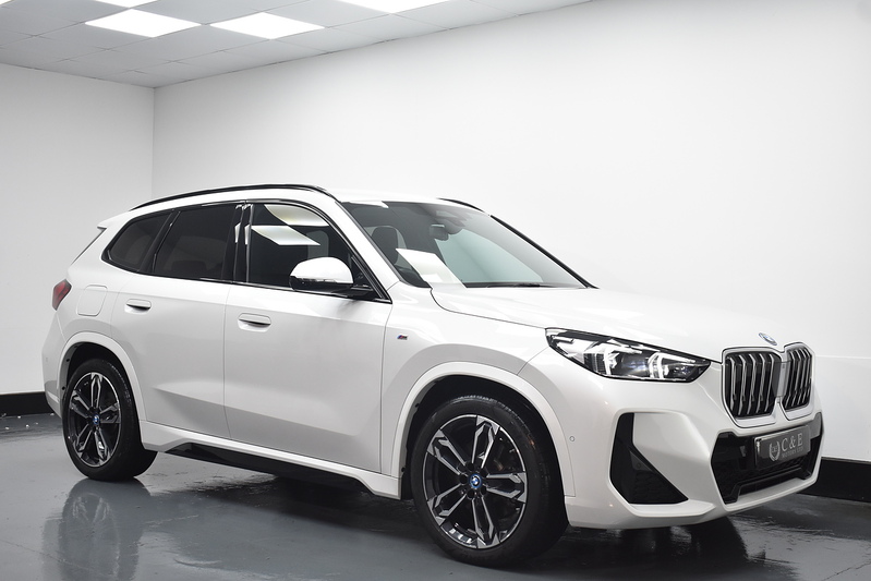 BMW iX1 30 M Sport - U6052