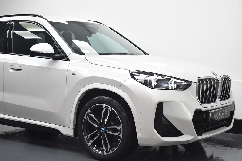 BMW iX1 30 M Sport - U6052