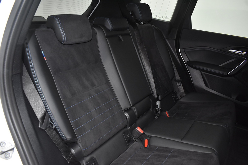 BMW iX1 30 M Sport - U6052