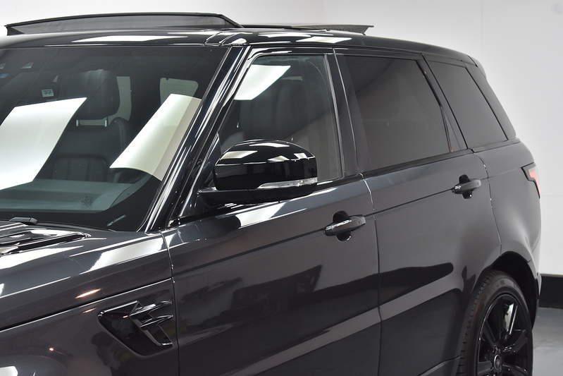 Land Rover Range Rover Sport P400e HSE Dynamic Black - U6060