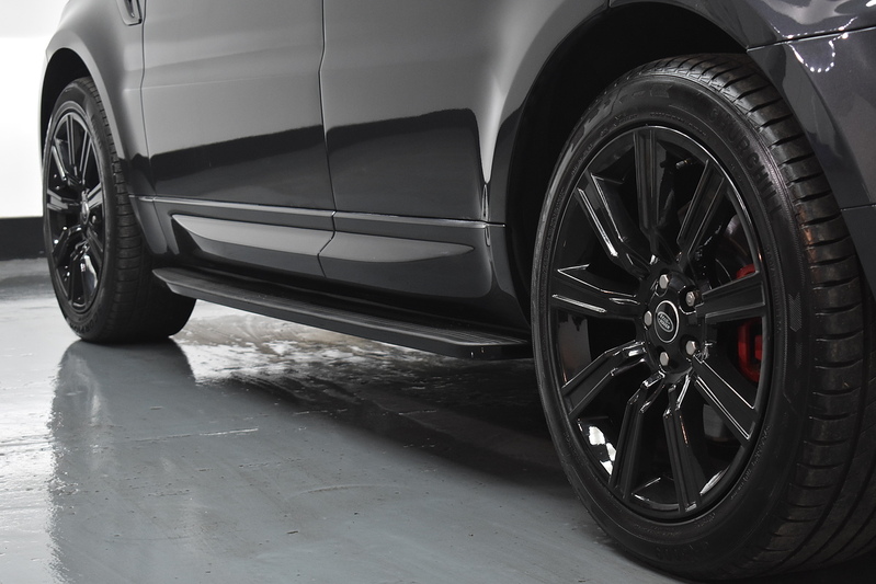 Land Rover Range Rover Sport P400e HSE Dynamic Black - U6060
