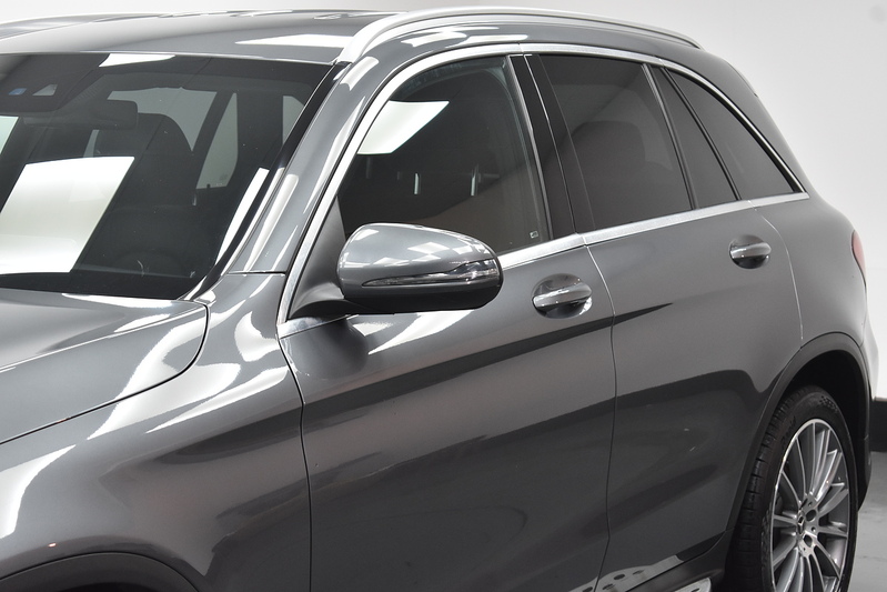 Mercedes-Benz GLC GLC220d AMG Line - U6063