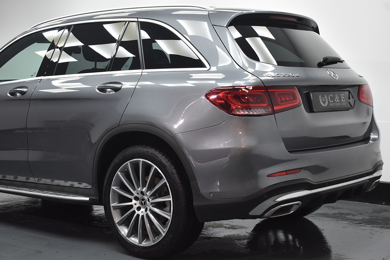 Mercedes-Benz GLC GLC220d AMG Line - U6063