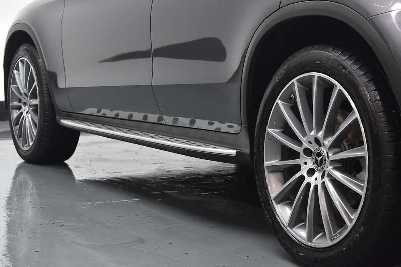 Mercedes-Benz GLC GLC220d AMG Line - U6063