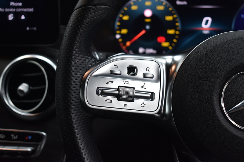 Mercedes-Benz GLC GLC220d AMG Line - U6063