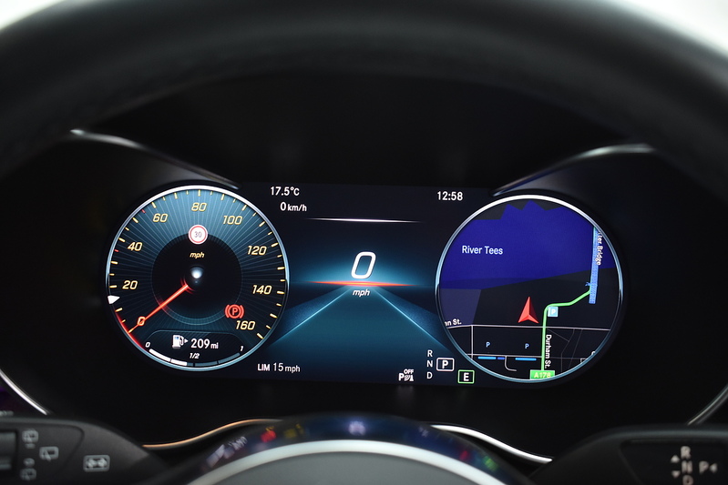 Mercedes-Benz GLC GLC220d AMG Line - U6063