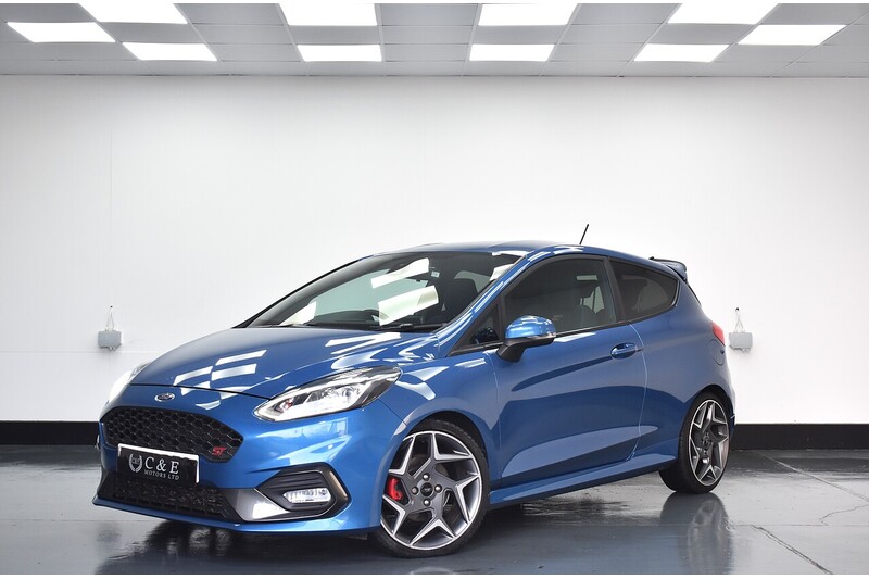 Ford Fiesta T EcoBoost ST-2 - U6066