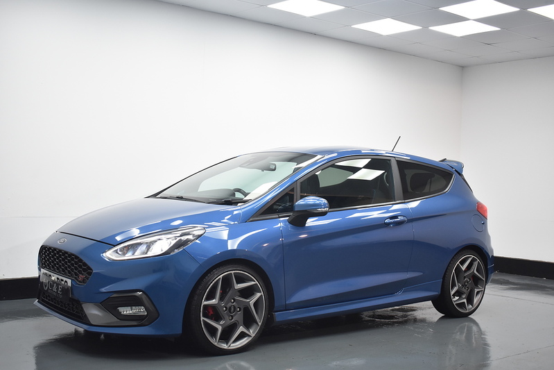 Ford Fiesta T EcoBoost ST-2 - U6066