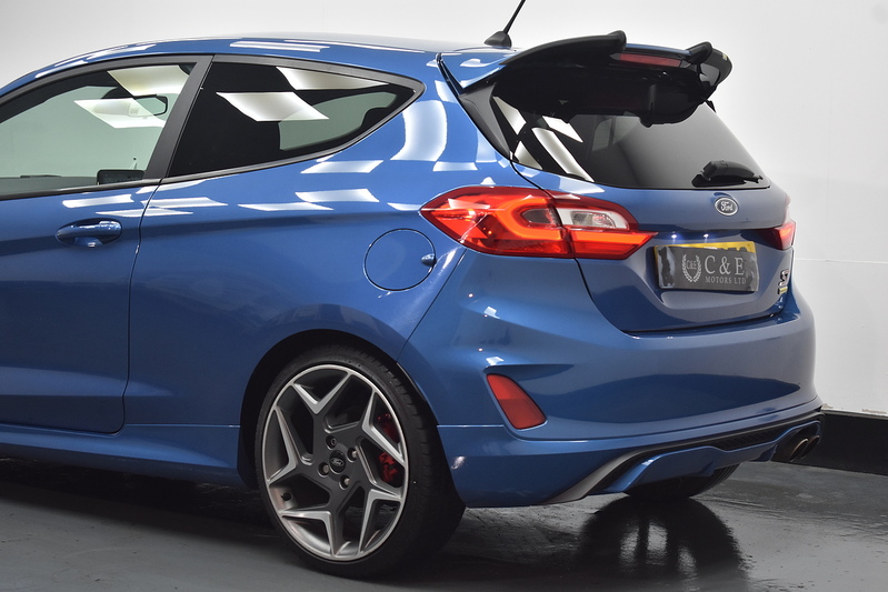 Ford Fiesta T EcoBoost ST-2 - U6066