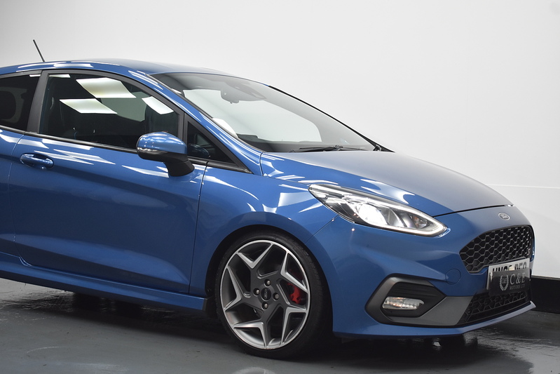 Ford Fiesta T EcoBoost ST-2 - U6066