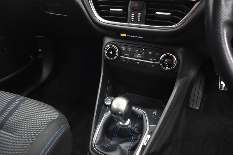 Ford Fiesta T EcoBoost ST-2 - U6066