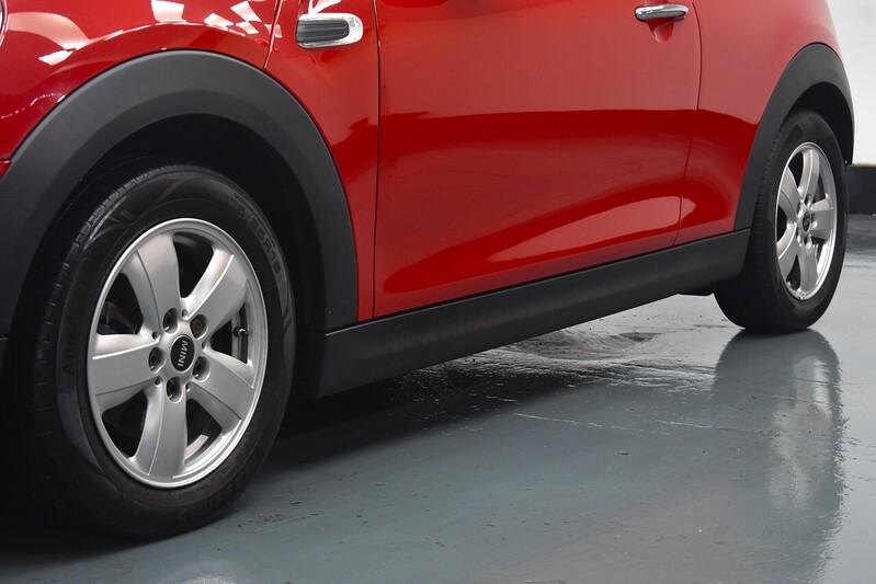 MINI Hatch Cooper Classic - U6075